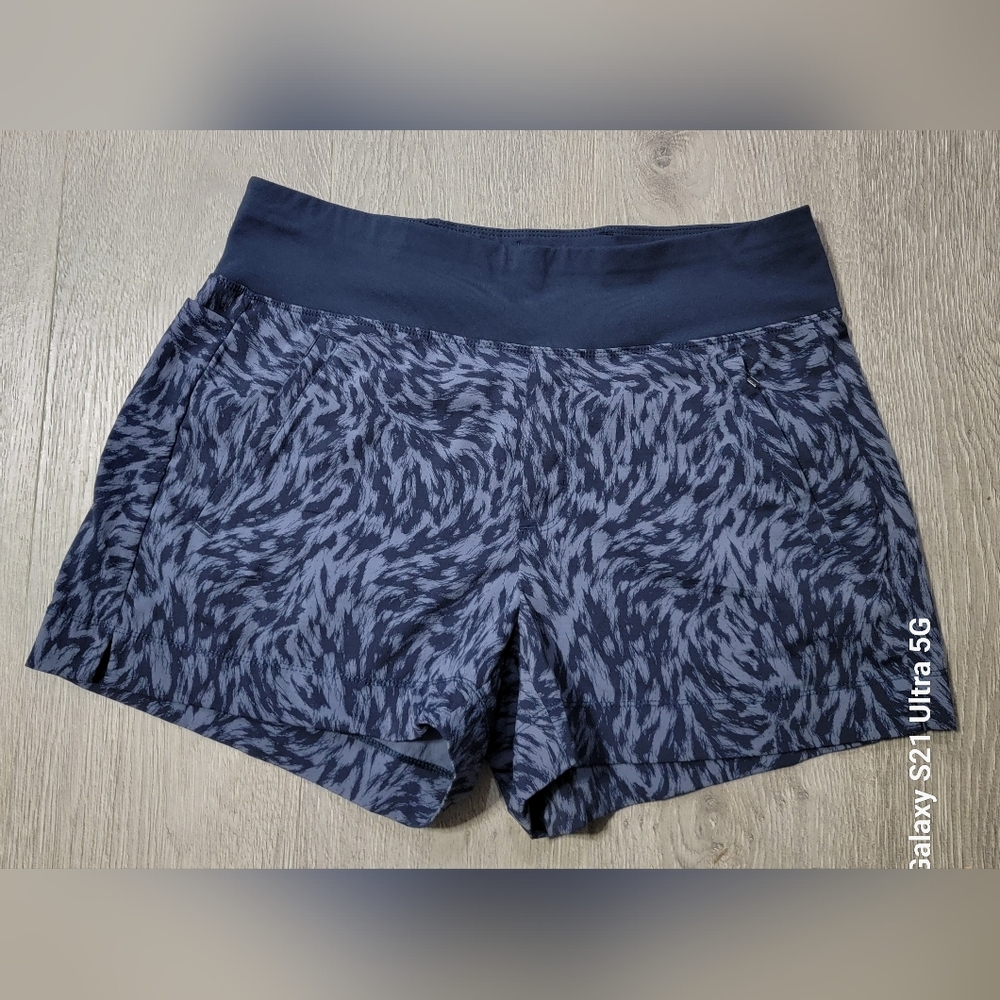 Athleta Navy Blue Patterned Athletic Shorts